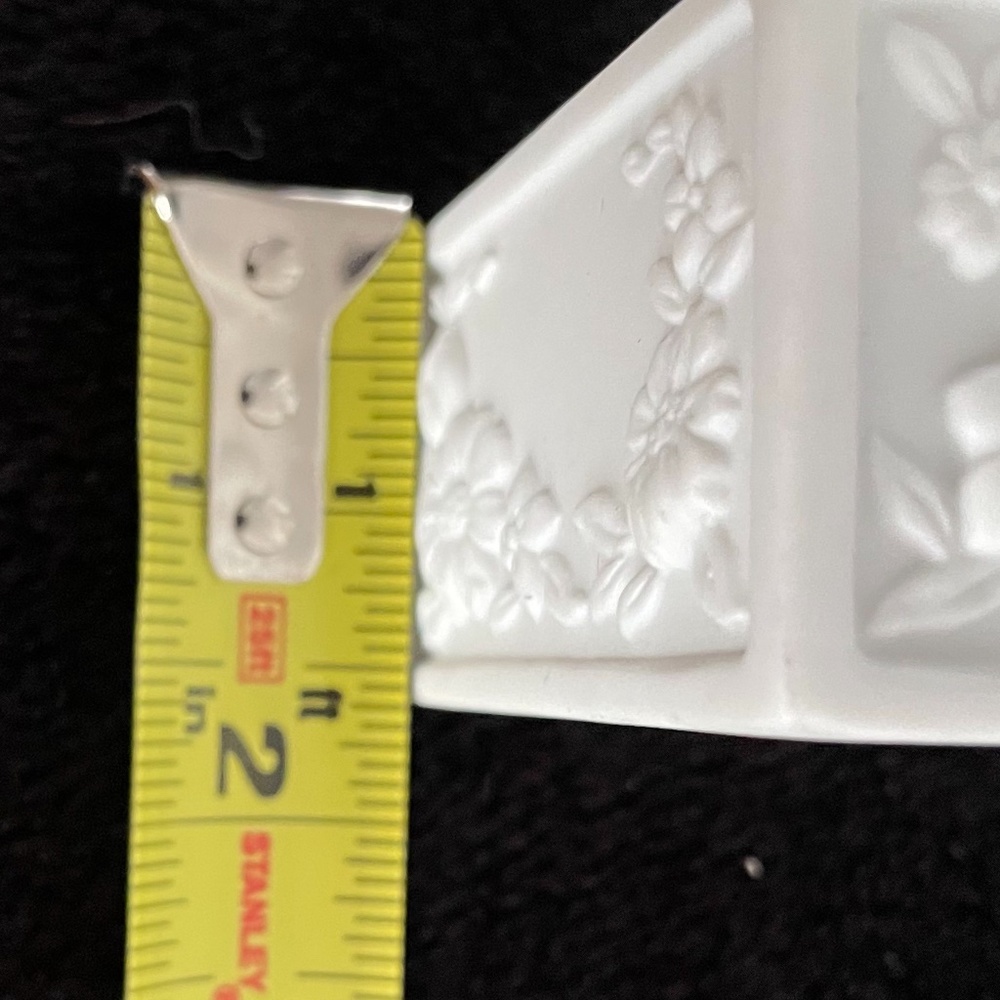 Porcelain First Communion Box - Picture 5 of 5